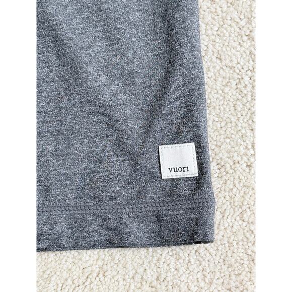 Vuori Shirt Mens V109 Short Sleeve Tradewind Performance
Gym pocket Gray Men’s L - Picture 6 of 8